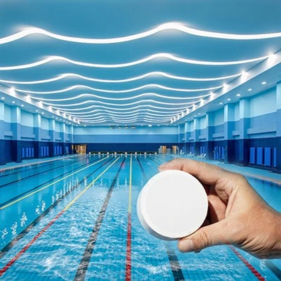 Piscine effervescente rapide de 90 % TCCA avec de l'eau propre